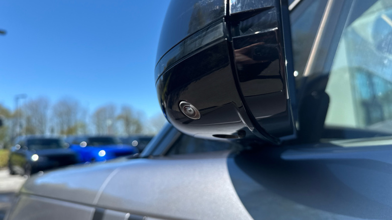 Land Rover Range Rover 3.0 D300 SE 4dr Auto Diesel Estate